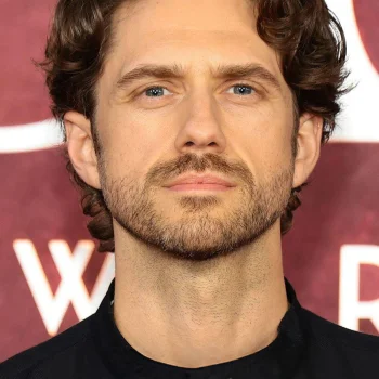 Aaron Tveit