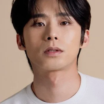 강성욱