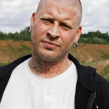 Александр Гамбаров
