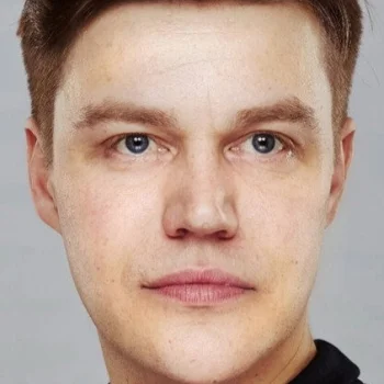 Александр Майоров