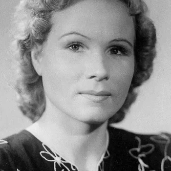 Александра Харитонова