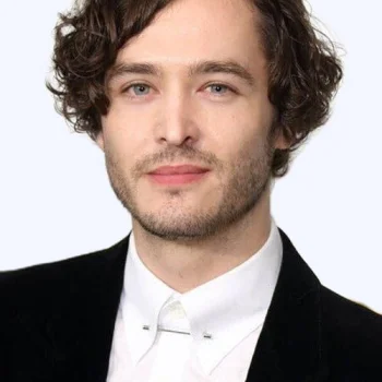 Alexander Vlahos