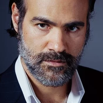 Ali Saam
