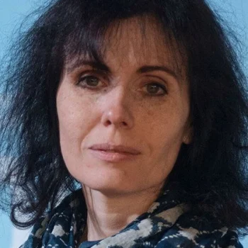 Алёна Званцова