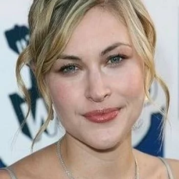 Amanda Loncar
