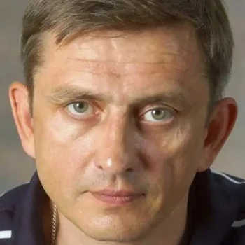 Анатолий Петров