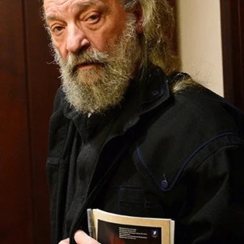 Анатолий Васильев