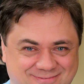 Андрей Леонов