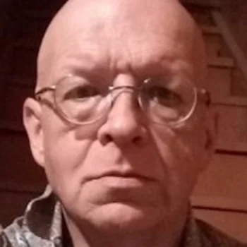 Андрей Назаров