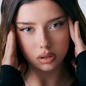 Angelina Pavel
