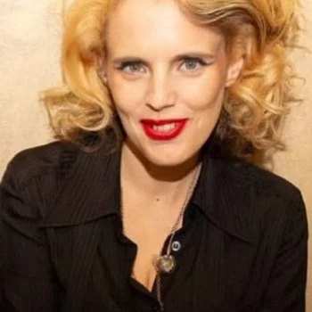 Anna Calvi