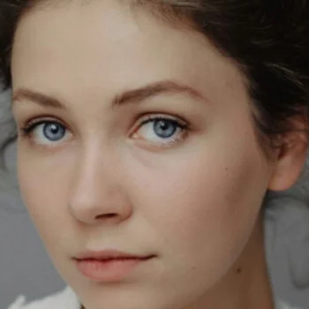 Анна Мельникова