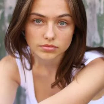 Annabel Wolfe
