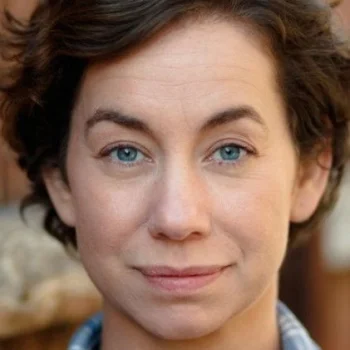 Annie Karstens