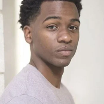 Antonio J Bell