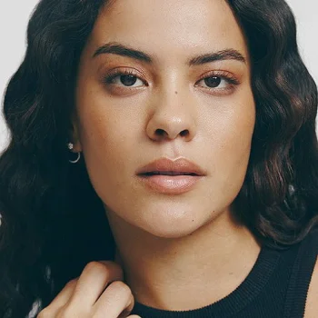Bella Campos