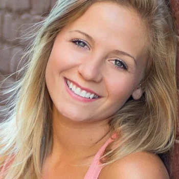 Brooke Lyons