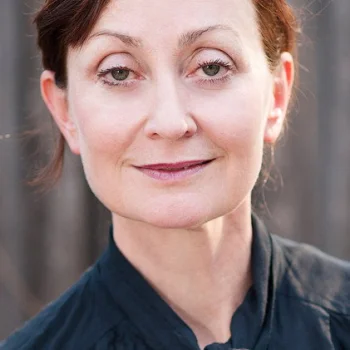Caroline Lee