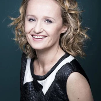 Caroline Roux