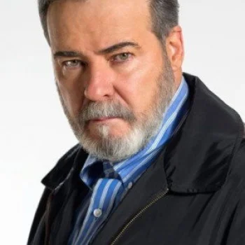 César Évora
