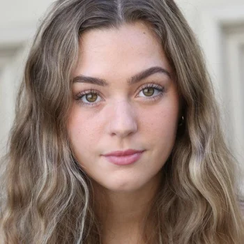 Chloe Lang