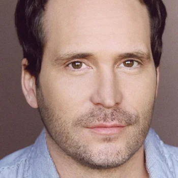 Chris Leavins