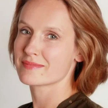 Claire Cox