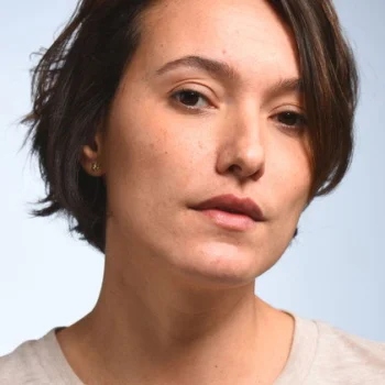 Cláudia Jouvin