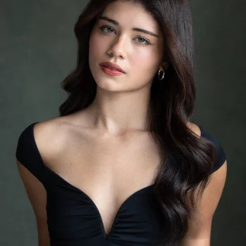 Corina Bradley