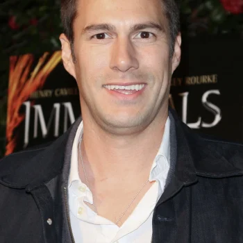 Craig J. Flores