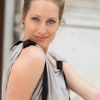 Csilla Barath Bastaić
