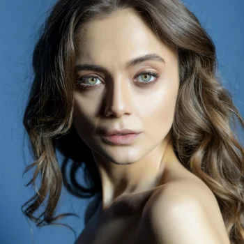 Damla Sönmez