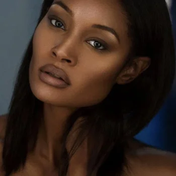 Dani Evans