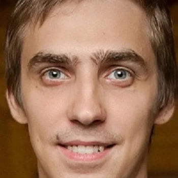 Денис Гуляр