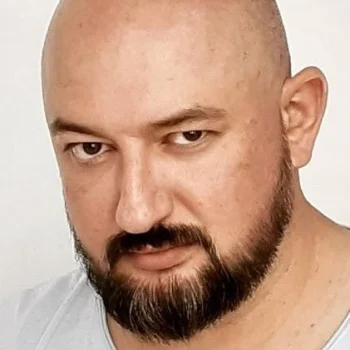 Денис Садченко