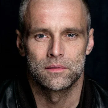 Дмитрий Лавров
