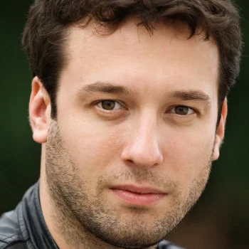 Дмитрий Мазуров