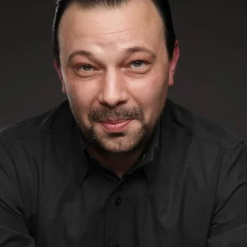 Дмитрий Сафронов
