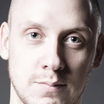 Дмитрий Белов