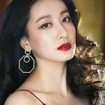 Dong Weijia