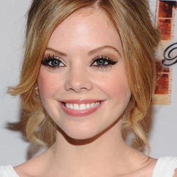 Dreama Walker