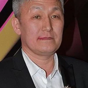 Эдуард Новиков