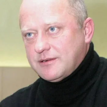 Эдвард Жентара