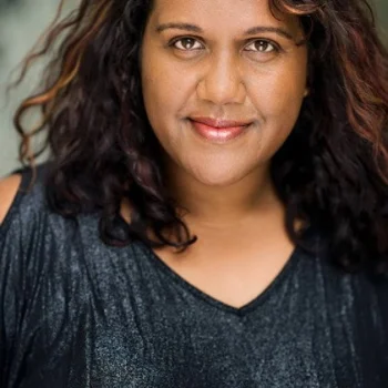 Elaine Crombie
