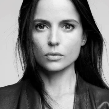 Елена Анайя