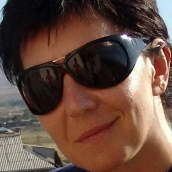 Елена Денисевич
