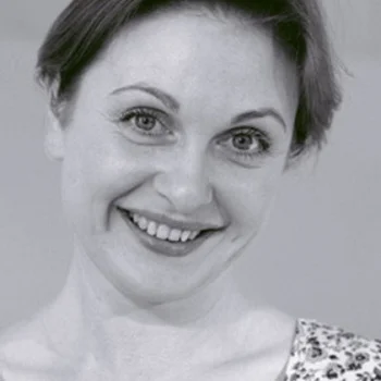 Елена Левченко