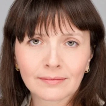Елена Соколова