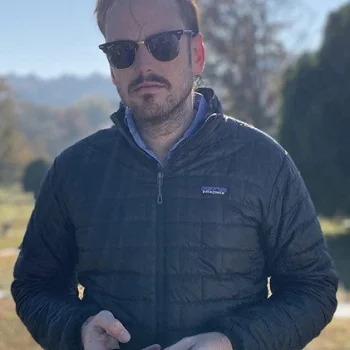 Elliott Barker