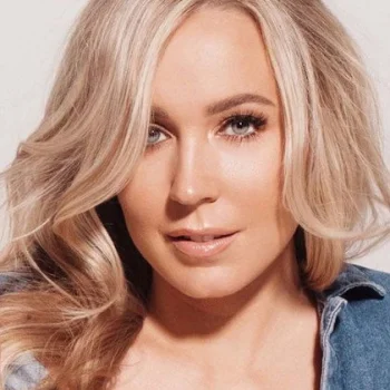 Elyse Saunders